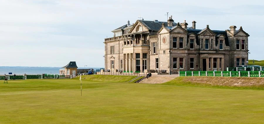Original article photograph of a golf clubhouse
